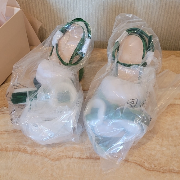 Loeffler Randall Melany Velvet Bow Heeled Platform Sandals - Picture 16 of 17